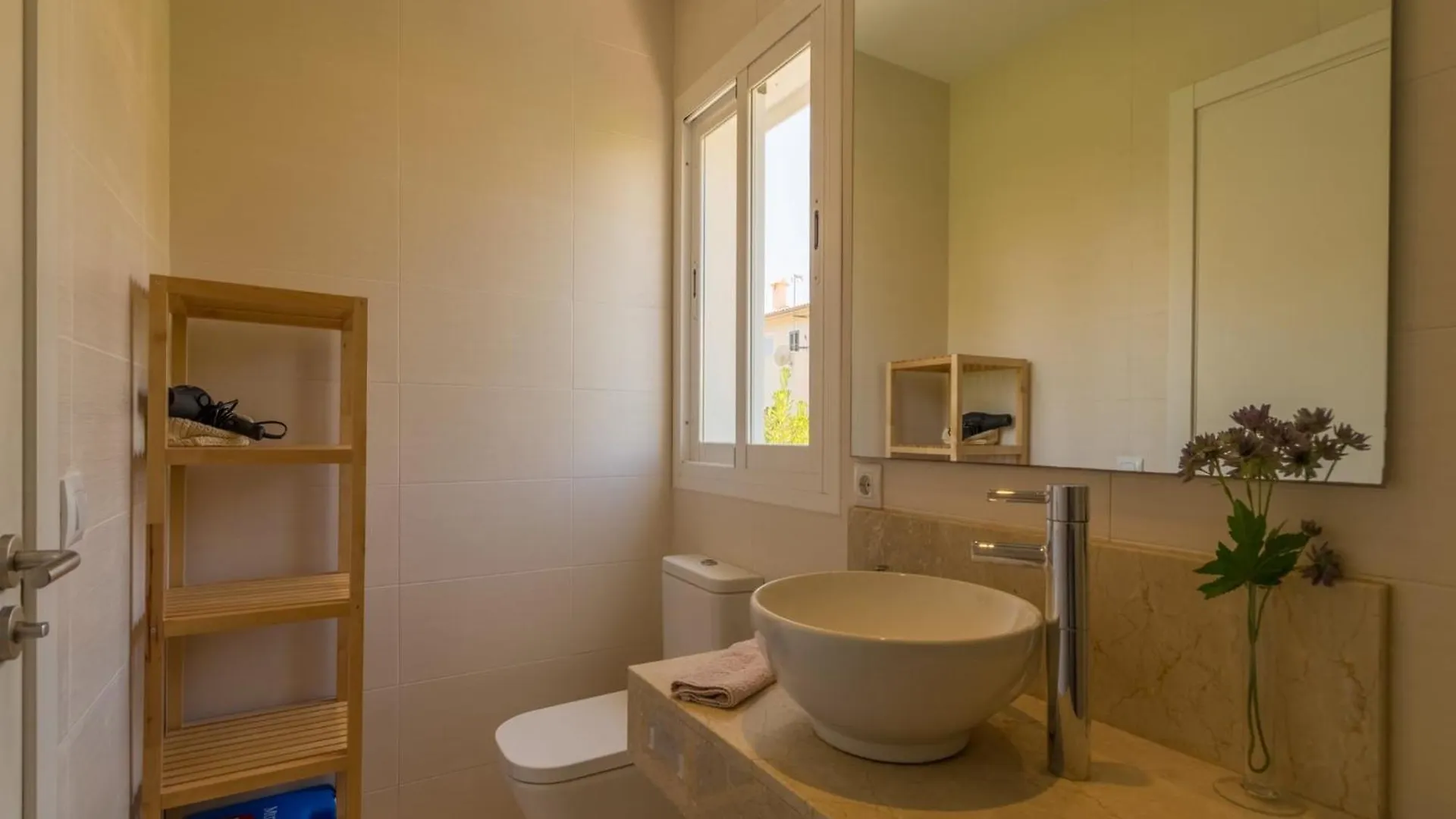 Modern Villa With Pool In Alcudia